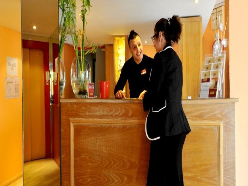 Ibis Budget Saint-Ouen-L'Aumone Exterior foto