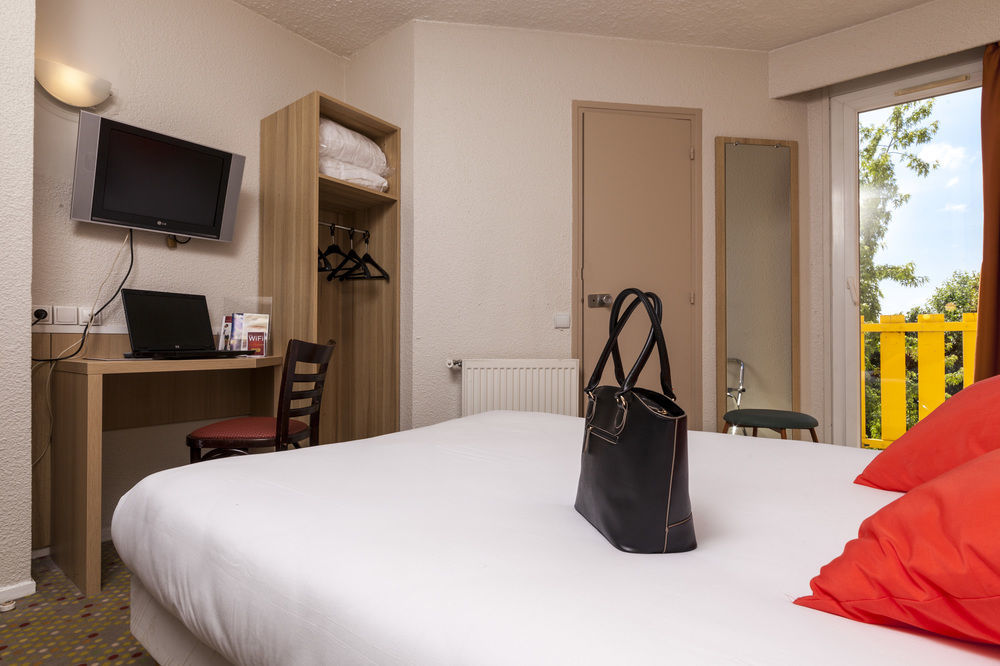 Ibis Budget Saint-Ouen-L'Aumone Exterior foto